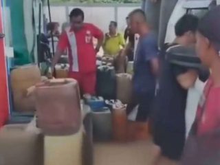 Viral Video Pengisian BBM Bersubsidi Pakai Drum dan Jeriken di SPBU Balai Sebut, APH Diminta Bertindak