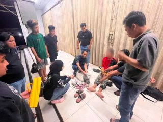 Tujuh Paket Diduga Sabu Diamankan dalam Operasi Dini Hari di Sekayam