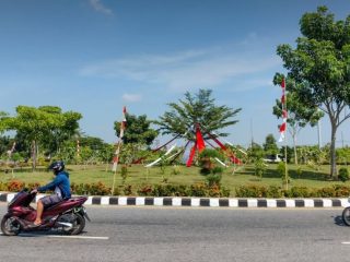 Sujiwo Genjot Penataan Bundaran Angkasa Pura, Hadirkan Kawasan Hijau dan Lampu Hias
